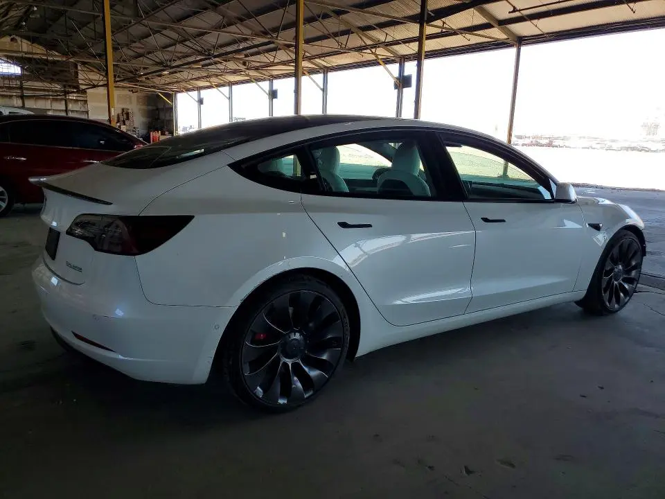 2021 TESLA MODEL 3   