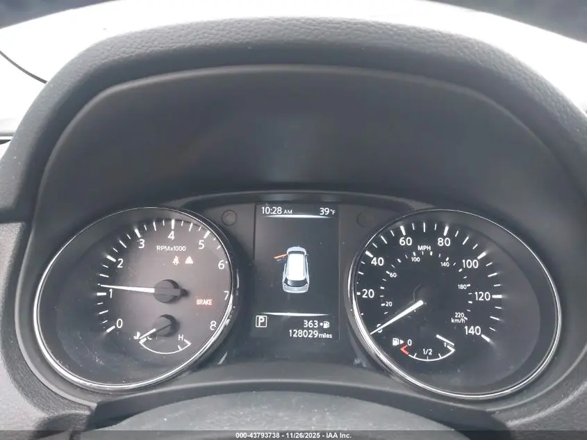 2017 NISSAN ROGUE SV