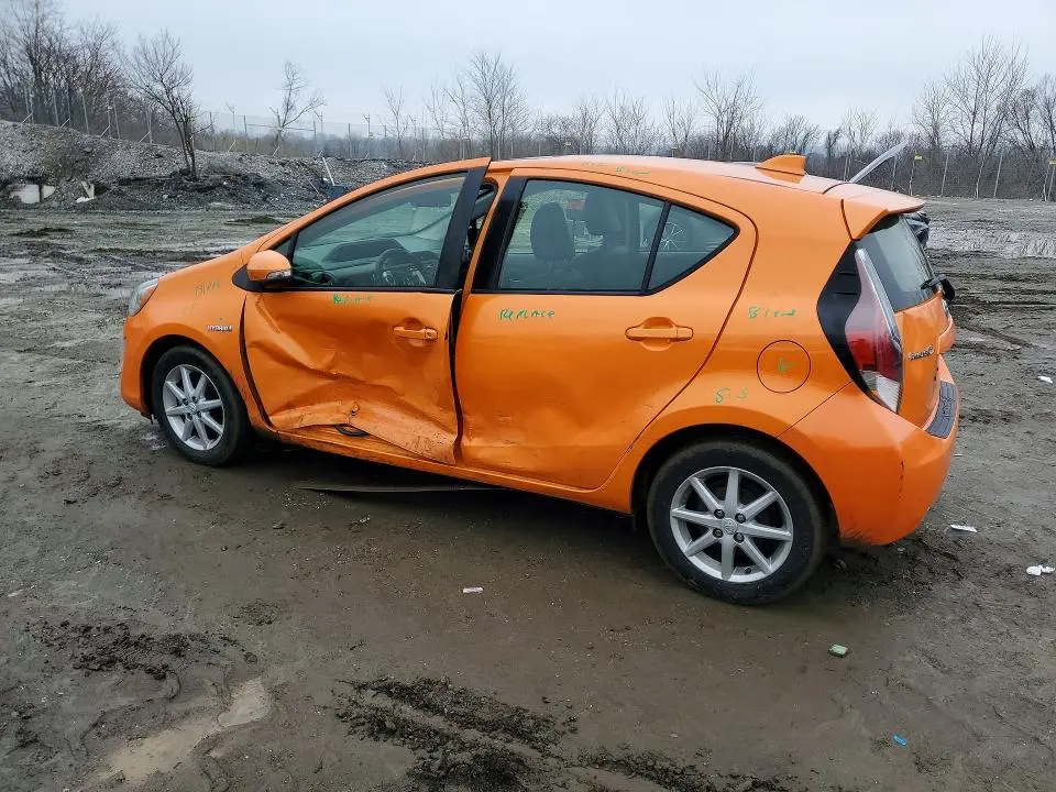 2016 TOYOTA PRIUS C FOUR  