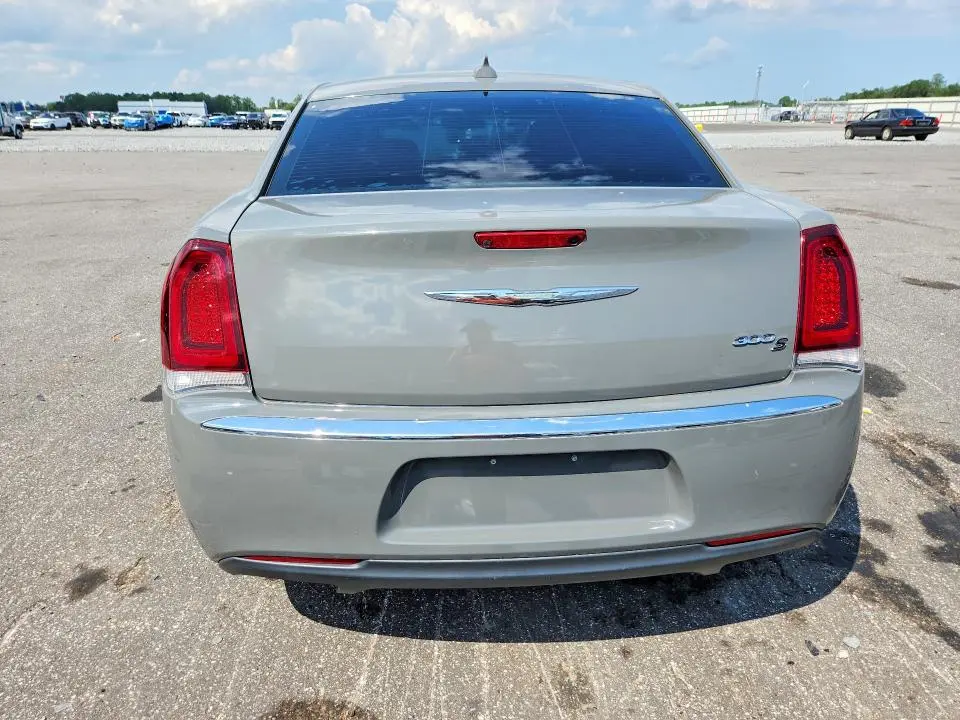 2019 CHRYSLER 300 S  