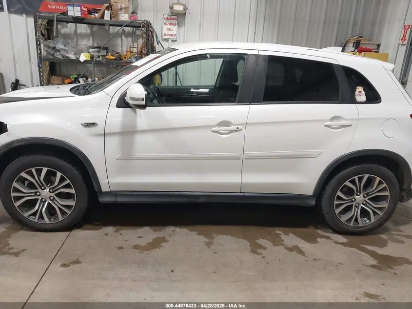 2017 MITSUBISHI OUTLANDER SPORT 2.0 LE