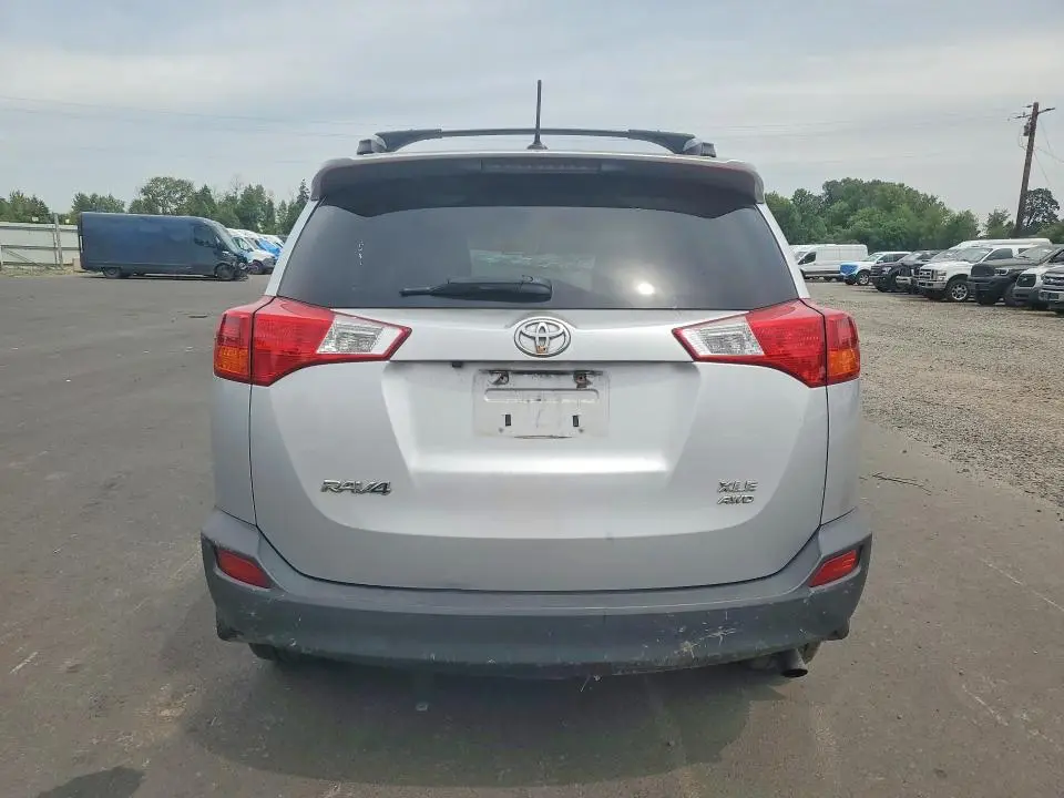 2014 TOYOTA RAV4 XLE  