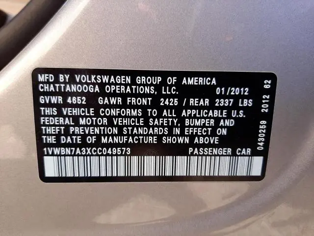 2012 VOLKSWAGEN PASSAT SE