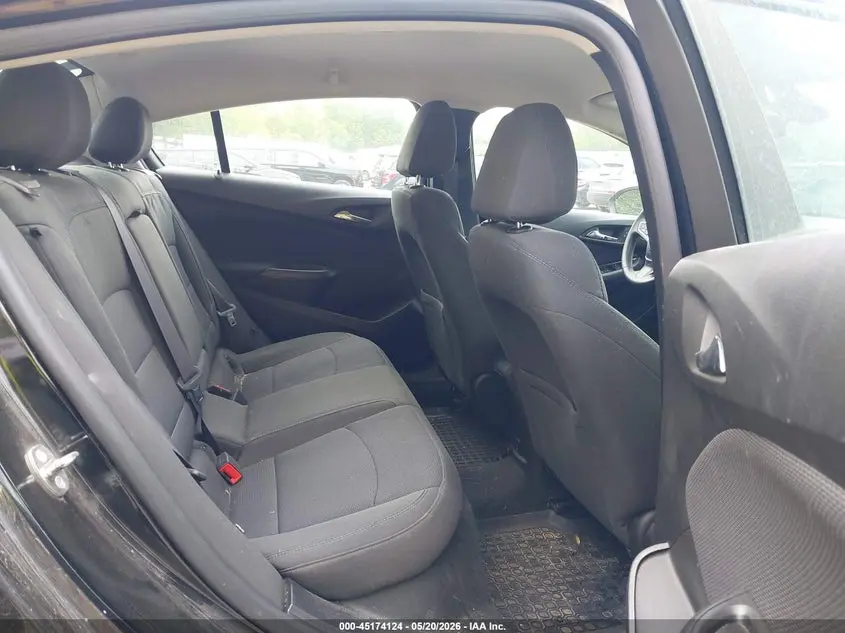 2017 CHEVROLET CRUZE LT AUTO