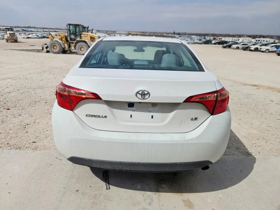 2017 TOYOTA COROLLA LE  