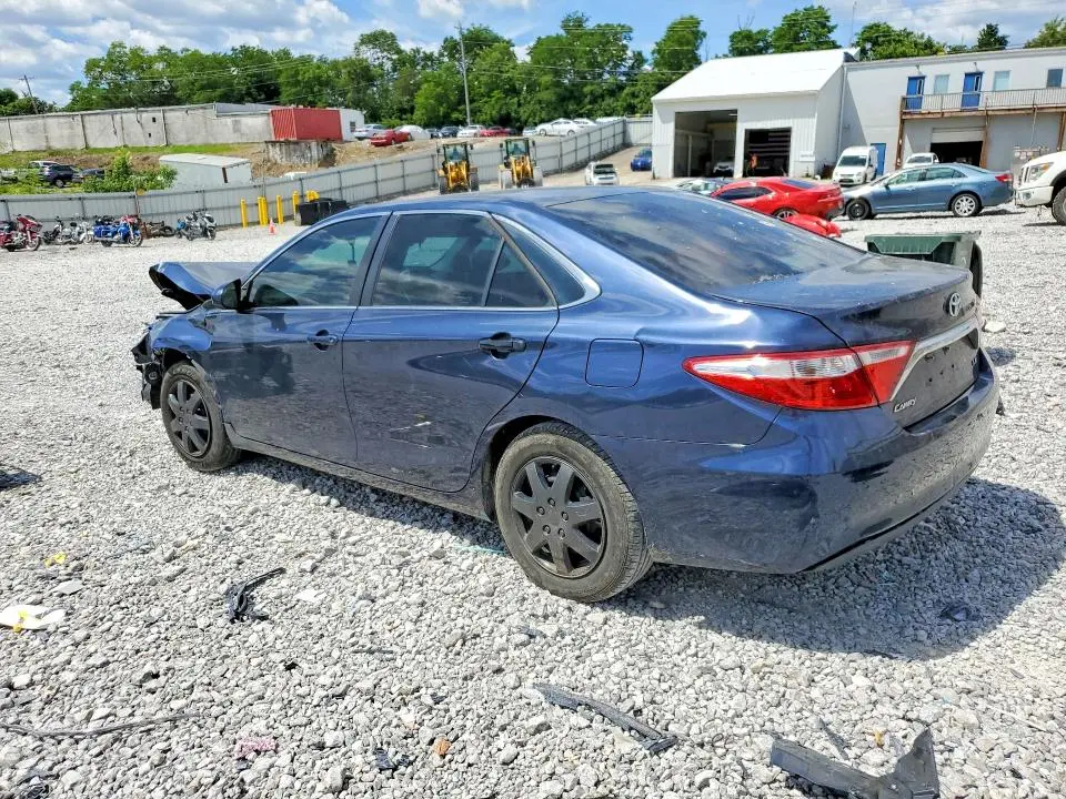 2015 TOYOTA CAMRY LE  