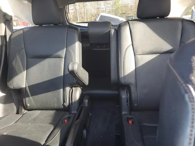 2016 TOYOTA HIGHLANDER LIMITED PLATINUM  