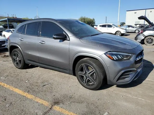 2025 MERCEDES-BENZ GLA 250