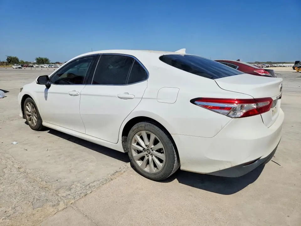 2020 TOYOTA CAMRY LE  