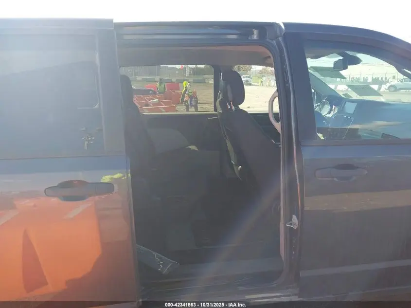 2019 DODGE GRAND CARAVAN SE