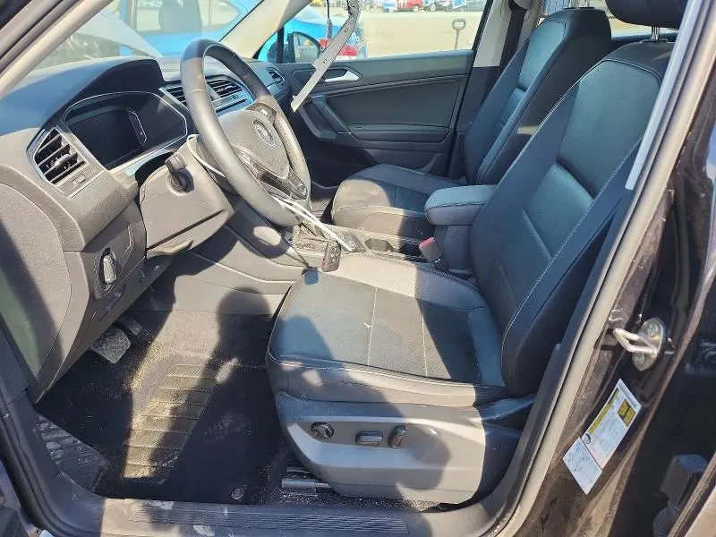 2020 VOLKSWAGEN TIGUAN SE  