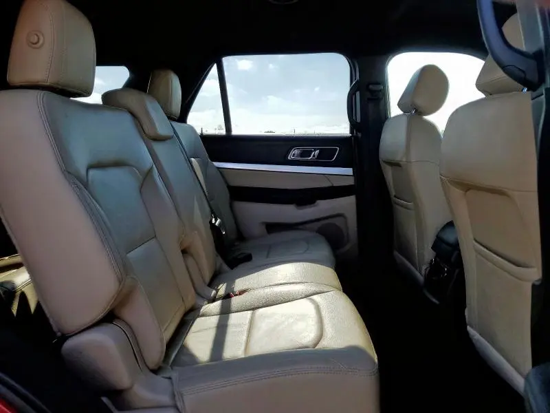 2016 FORD EXPLORER XLT  