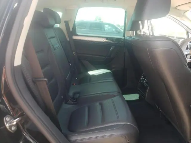 2015 VOLKSWAGEN TOUAREG V6  