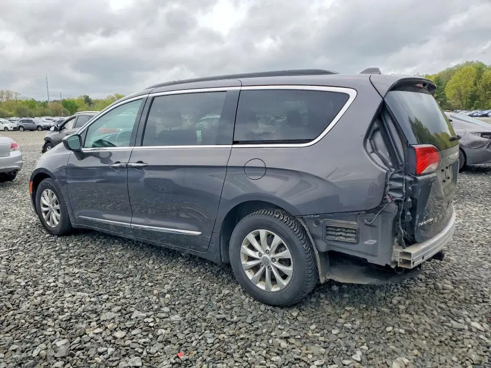 2017 CHRYSLER PACIFICA TOURING L  