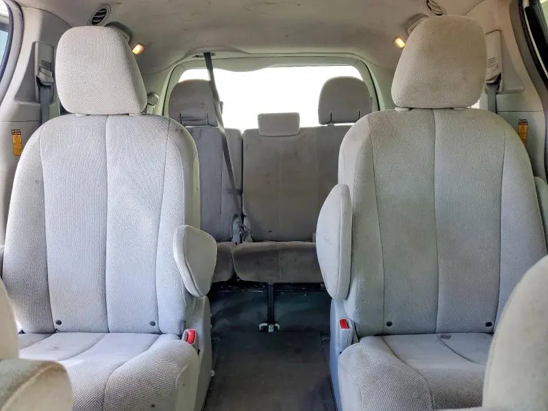 2014 TOYOTA SIENNA   