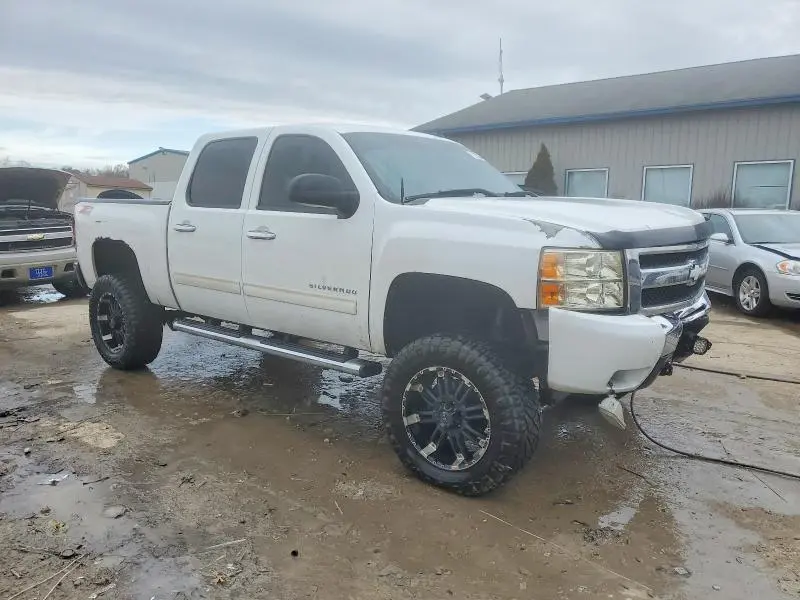 2010 CHEVROLET SILVERADO K1500 LT  