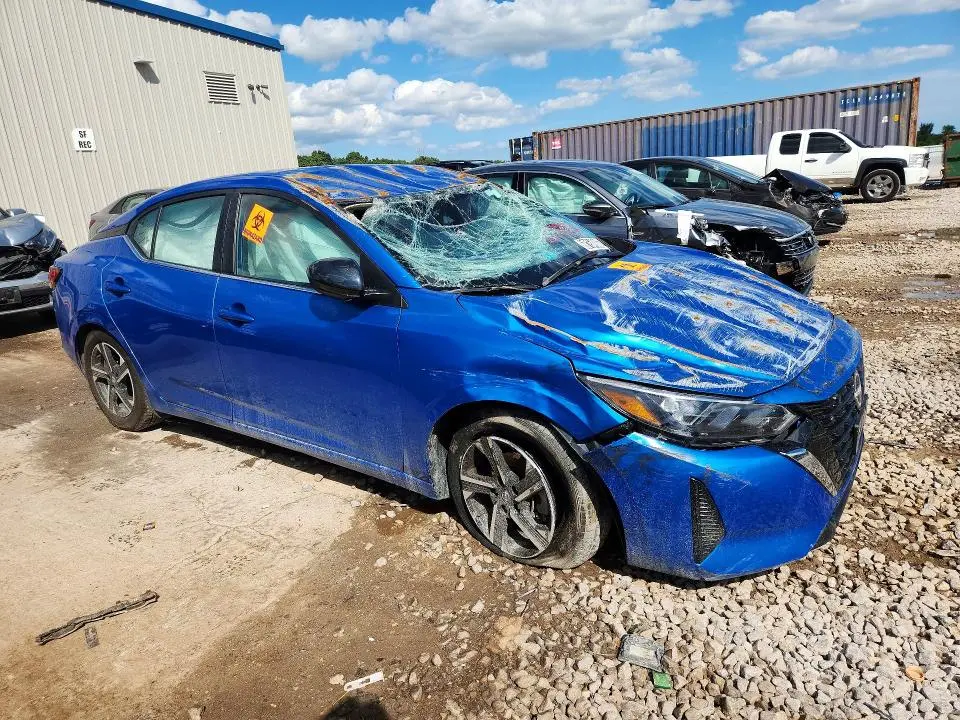 2024 NISSAN SENTRA SV  