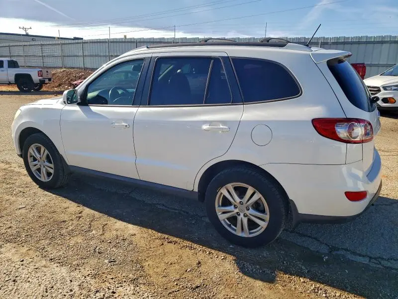 2011 HYUNDAI SANTA FE SE  