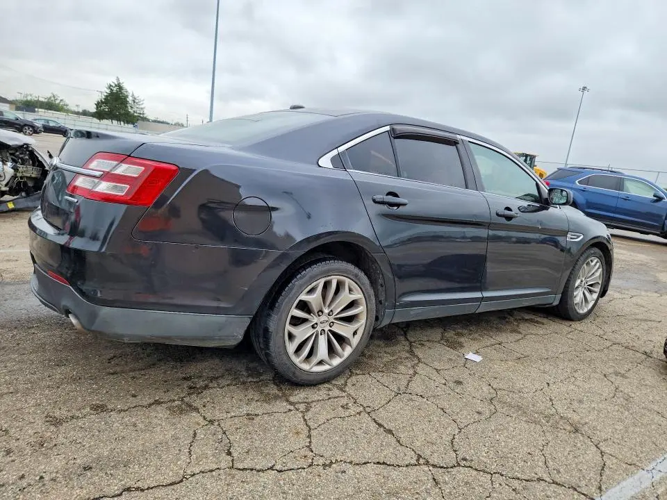 2013 FORD TAURUS SE  