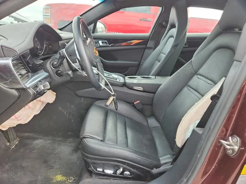 2018 PORSCHE PANAMERA 4  