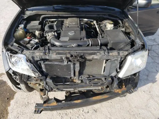 2015 NISSAN FRONTIER SV  