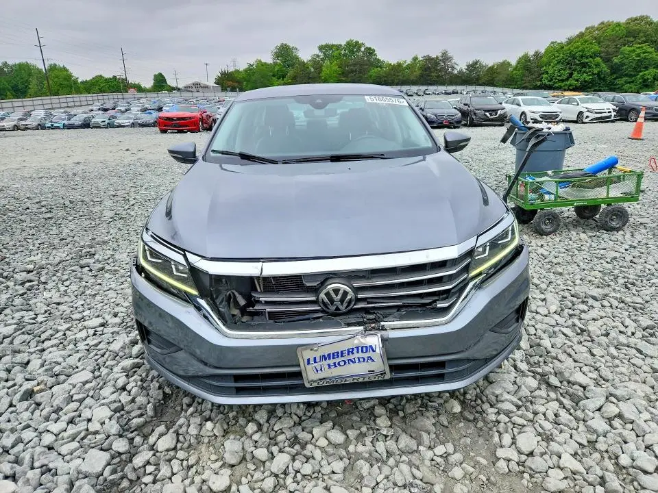 2020 VOLKSWAGEN PASSAT SE  