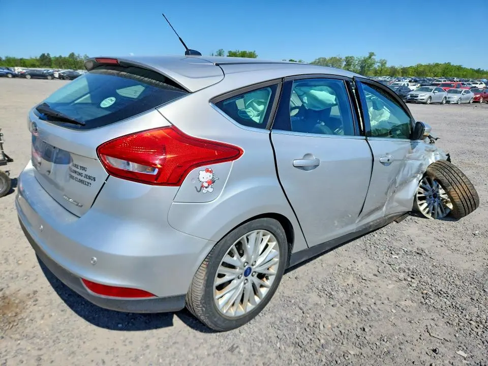 2015 FORD FOCUS TITANIUM  