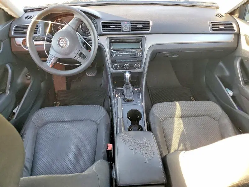 2012 VOLKSWAGEN PASSAT S  