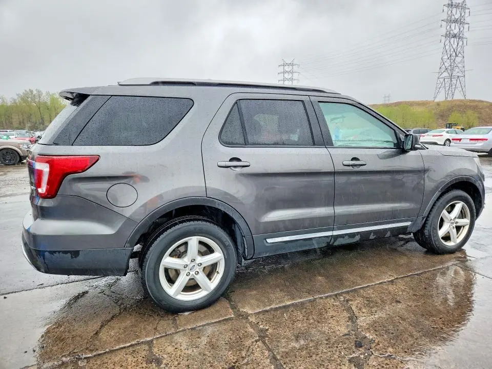 2016 FORD EXPLORER XLT  