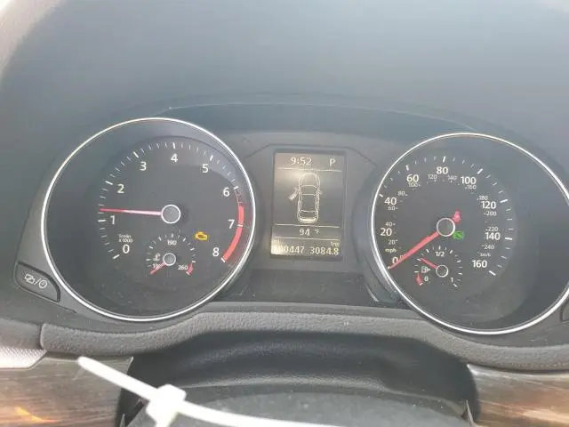 2017 VOLKSWAGEN PASSAT SE  