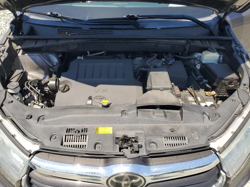 2015 TOYOTA HIGHLANDER LIMITED PLATINUM  