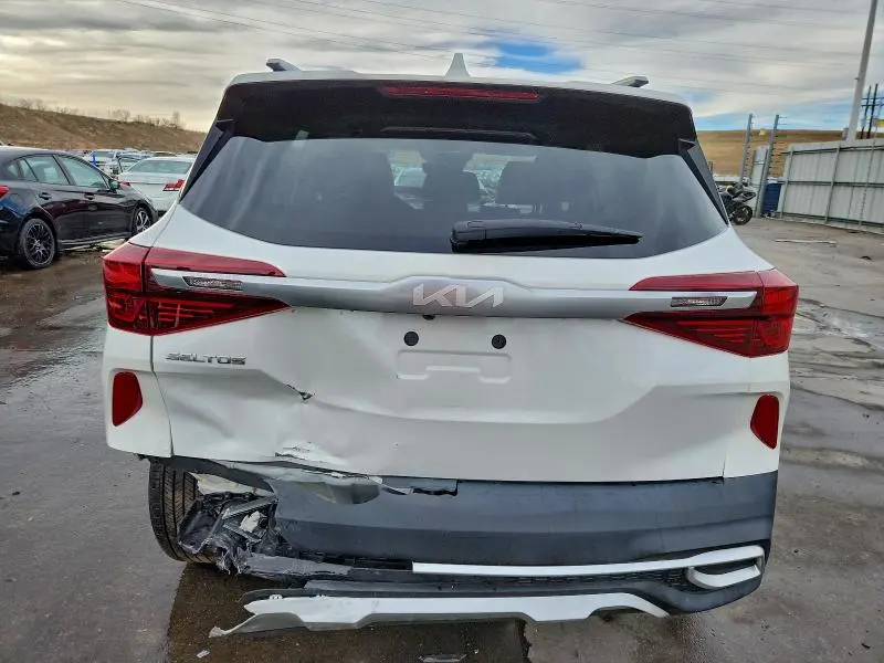 2023 KIA SELTOS S  
