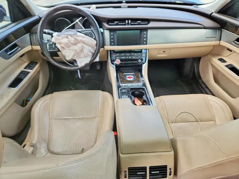 2016 JAGUAR XF PRESTIGE  