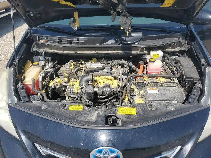2014 TOYOTA PRIUS V FIVE  