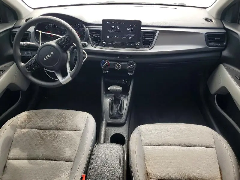 2022 KIA RIO S  