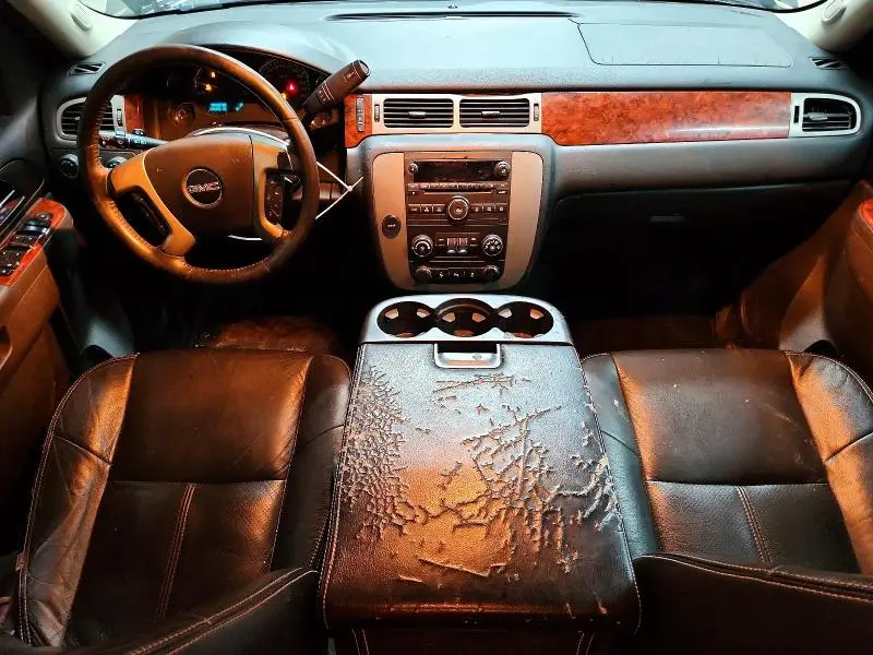 2014 GMC YUKON SLE  