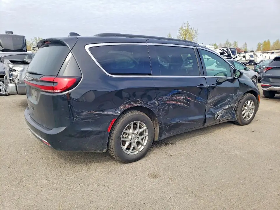2022 CHRYSLER PACIFICA TOURING  