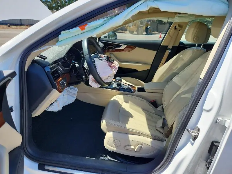 2023 AUDI A4 PREMIUM 40  