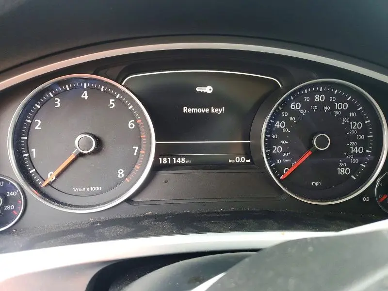 2013 VOLKSWAGEN TOUAREG V6  