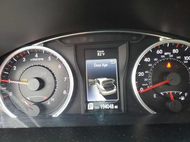 2015 TOYOTA CAMRY LE  