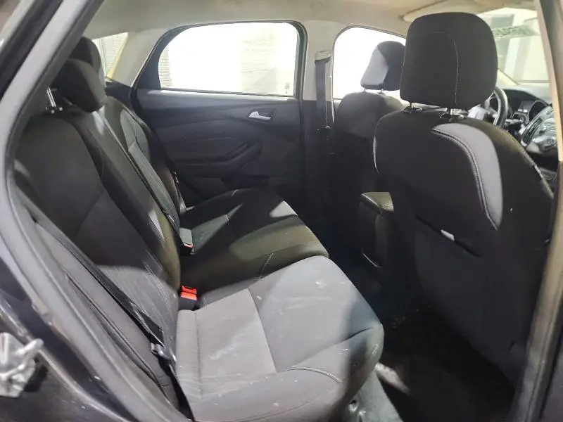 2018 FORD FOCUS SE  