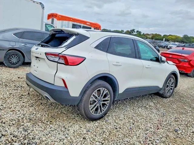 2022 FORD ESCAPE SEL  