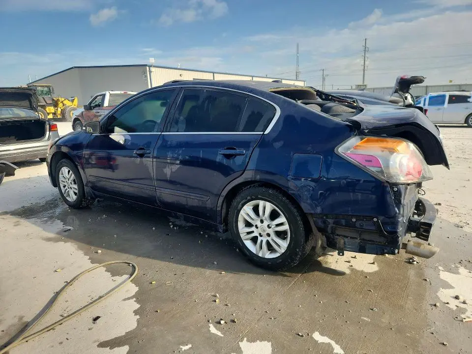 2010 NISSAN ALTIMA BASE  