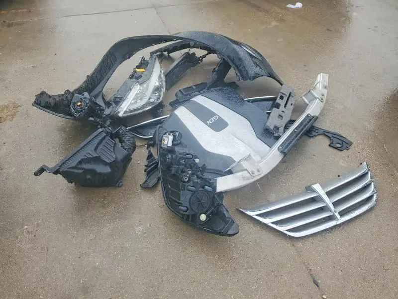 2012 HYUNDAI GENESIS 3.8L  