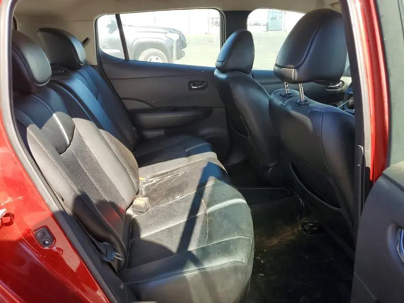 2018 NISSAN LEAF SL  