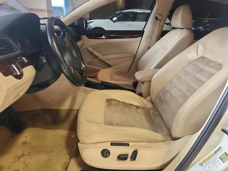 2013 VOLKSWAGEN PASSAT SEL  