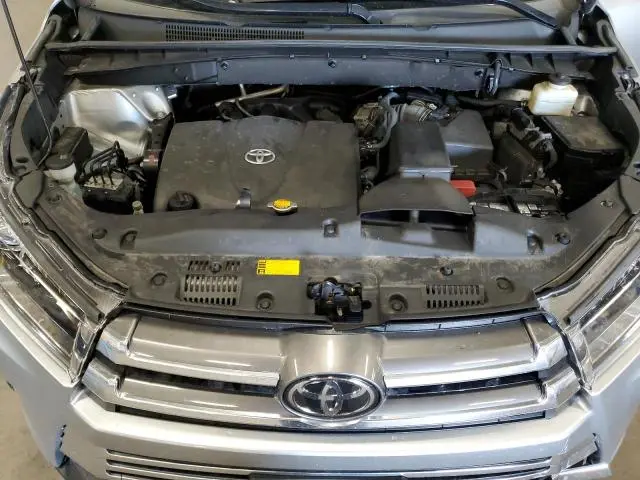 2017 TOYOTA HIGHLANDER LIMITED  