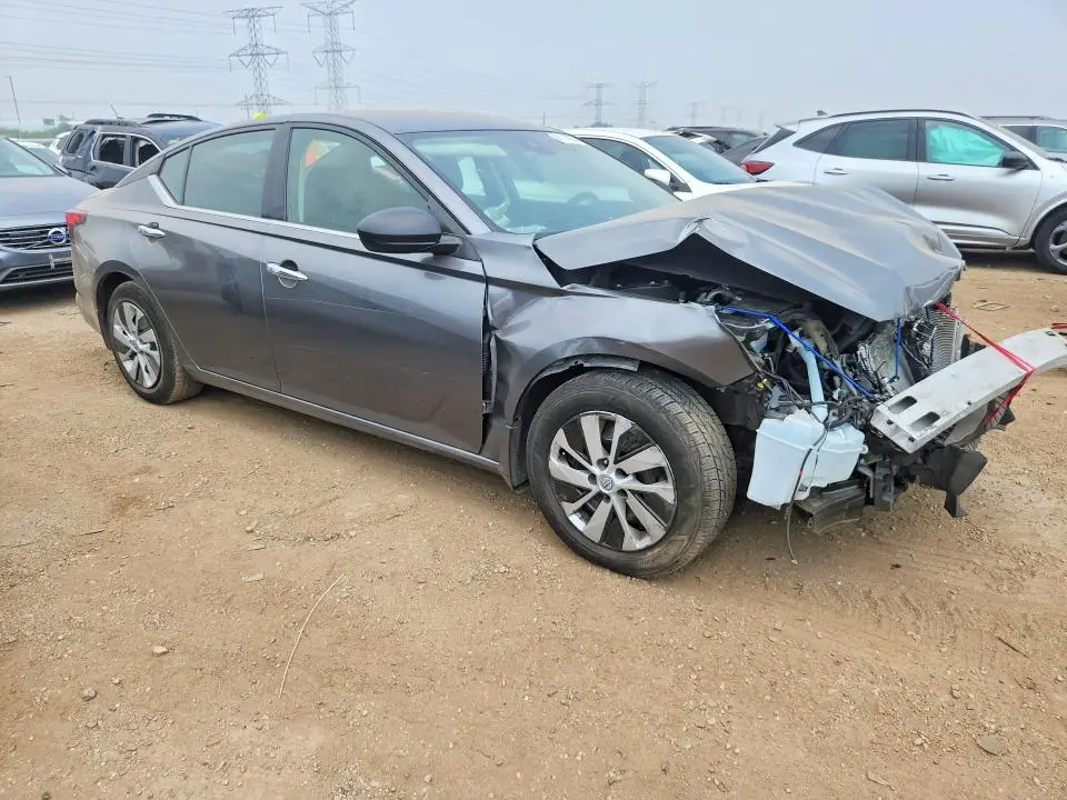 2024 NISSAN ALTIMA S  