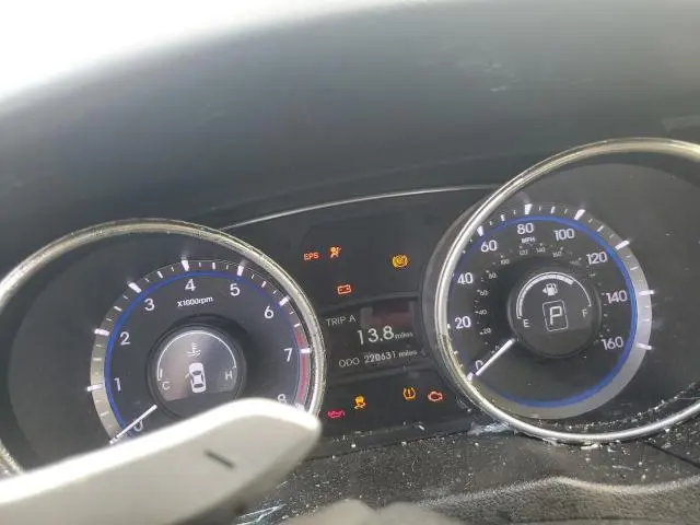 2011 HYUNDAI SONATA SE