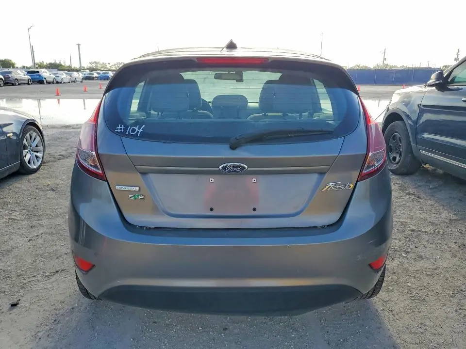 2014 FORD FIESTA SE  